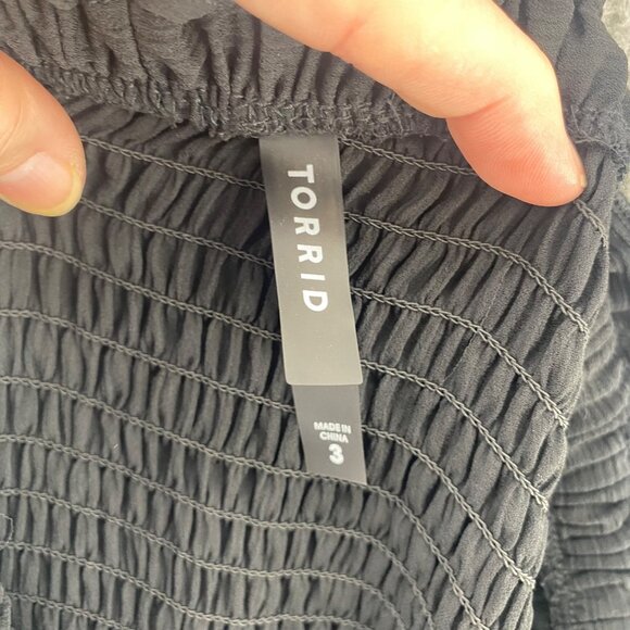 Torrid Jumpsuit Women 3 US 3X Black Smocked Tube Strapless Ruffle Wide Leg Gauzy - Picture 6 of 11